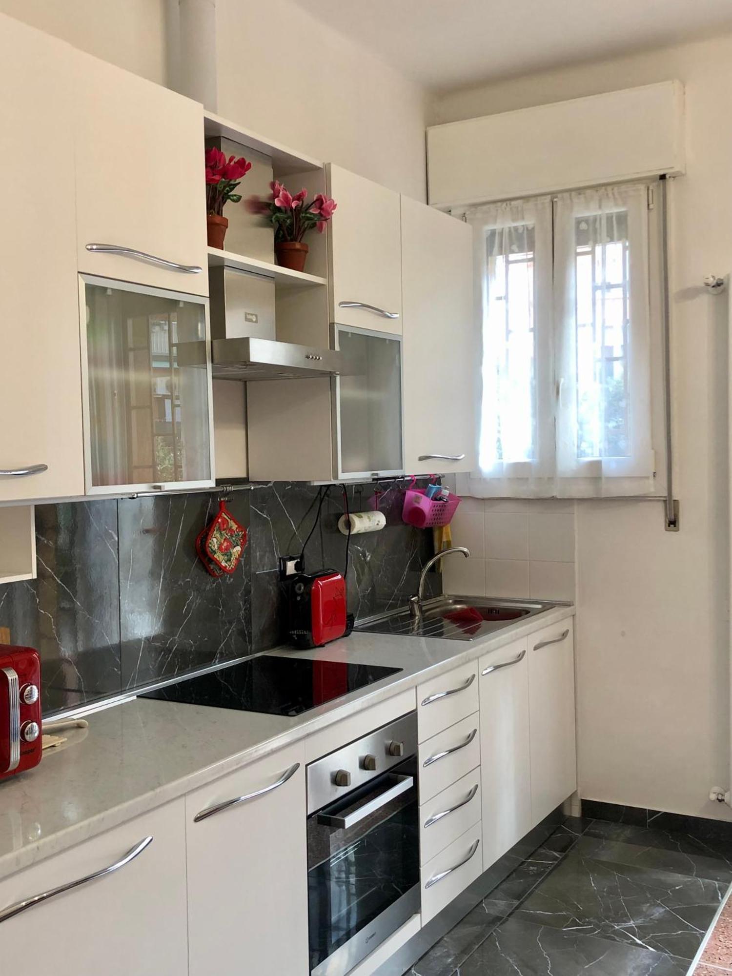 Dimora Sterlizia Zona Fiera S Donato Appartement Bologna Buitenkant foto